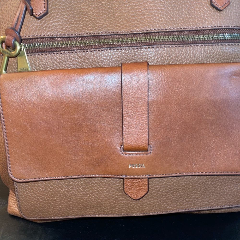 Fossil Tan Leather Shoulder Bag